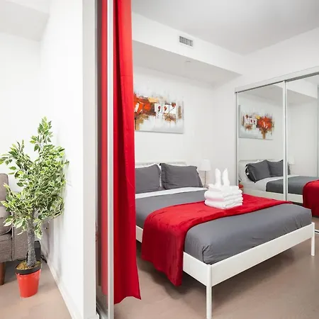 Centrally Located In The Heart Of Downtown Toronto Apartamento